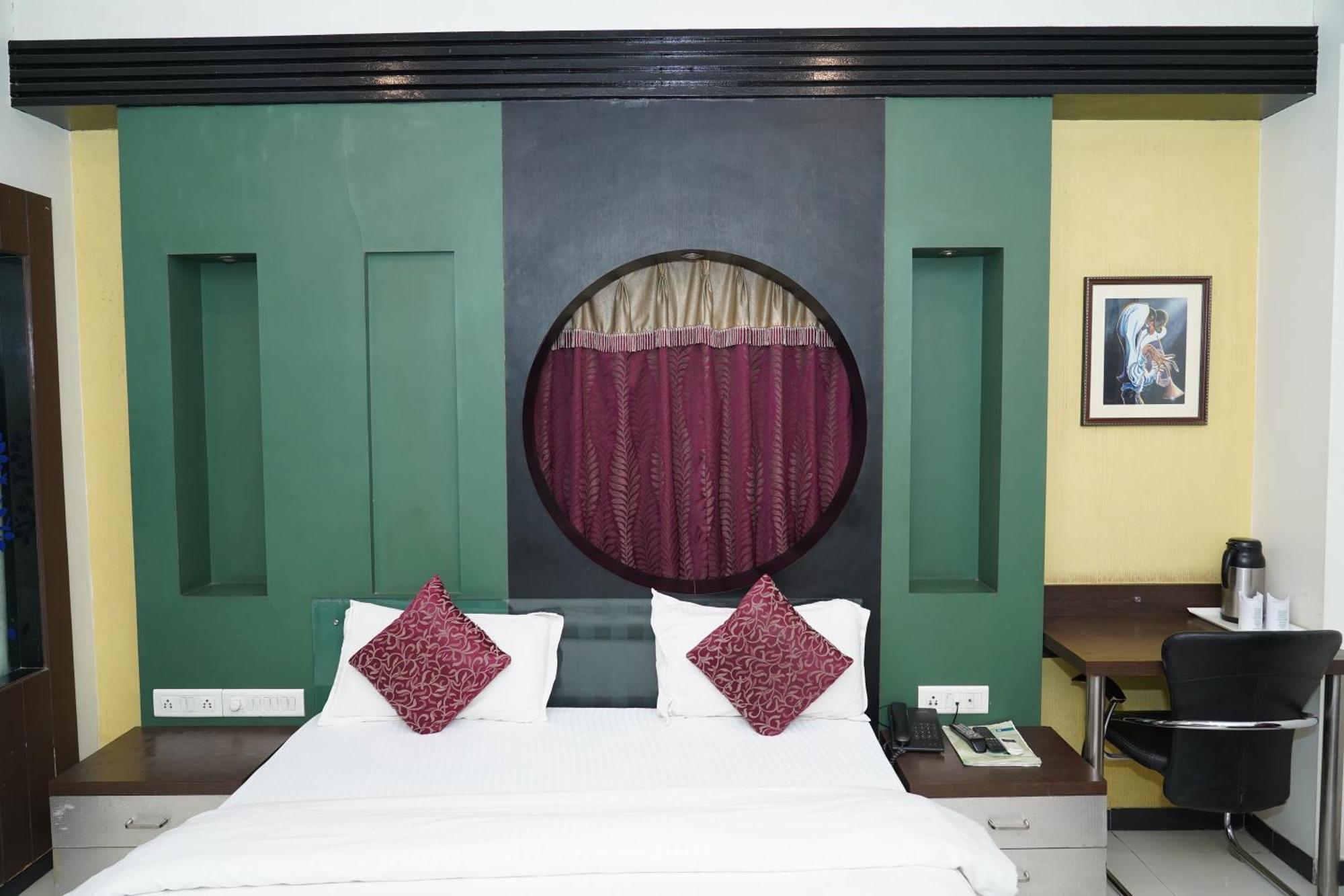 Marshall The Grand Hotel Ahmedabad Exterior foto