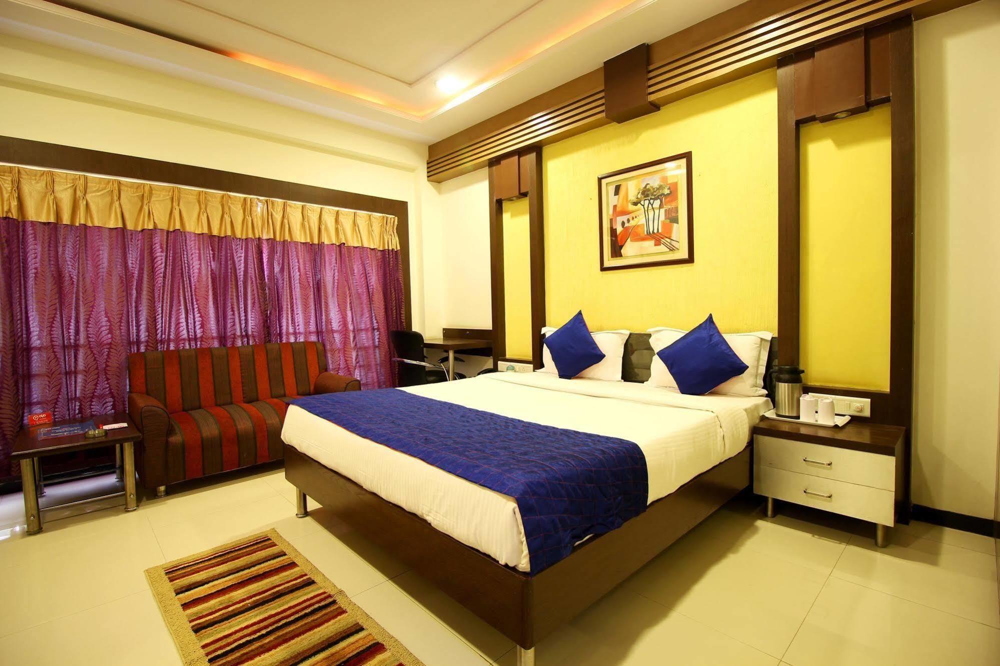 Marshall The Grand Hotel Ahmedabad Exterior foto