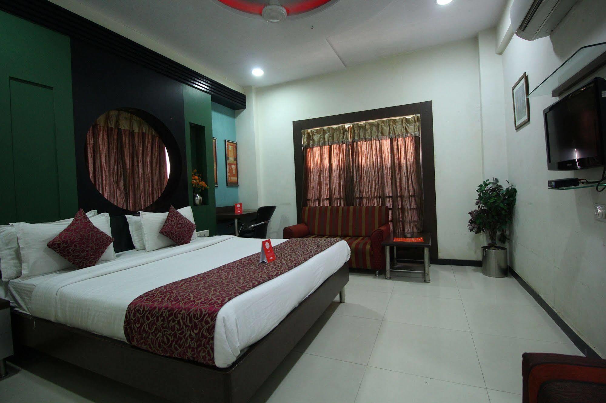 Marshall The Grand Hotel Ahmedabad Exterior foto